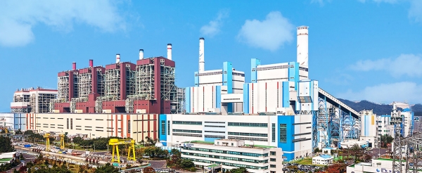 석탄을 원료로 사용하는 보령화력발전소 전경. (사진=한국중부발전 홈페이지)