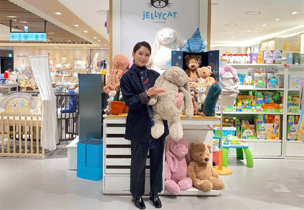 현대홈쇼핑이 11일 오후 9시 처음 선보이는 고정 프로그램 '구해왔쇼라' 촬영 현장. (사진=현대홈쇼핑)