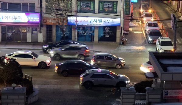 교통량이 많은 속초시청 앞. (사진=연합뉴스)