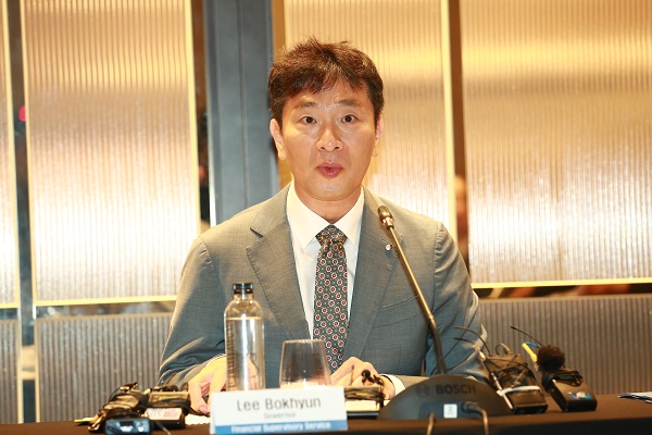 이복현 금감원장이 외국계 금융회사 CEO 간담회에서 발언하고 있다. (사진=금융감독원)