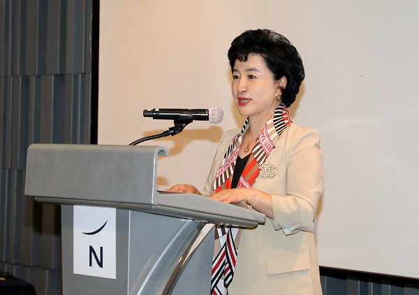 강신숙 Sh수협은행장이 서울 강남구 노보텔 엠버서더 호텔에서 진행한 'Sh수퍼골드클럽' 오픈 우수고객 초청 행사에서 발언하고 있다. (사진=Sh수협은행)