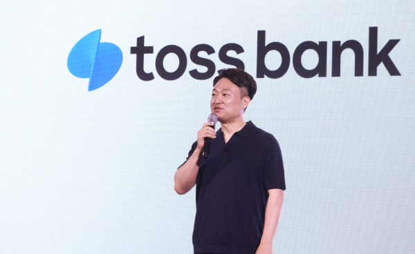 홍민택 토스뱅크 대표가 5일 오전 서울 여의도 콘래드호텔에서 열린 기자간담회에서 발언하고 있다. (사진=토스뱅크)<br>