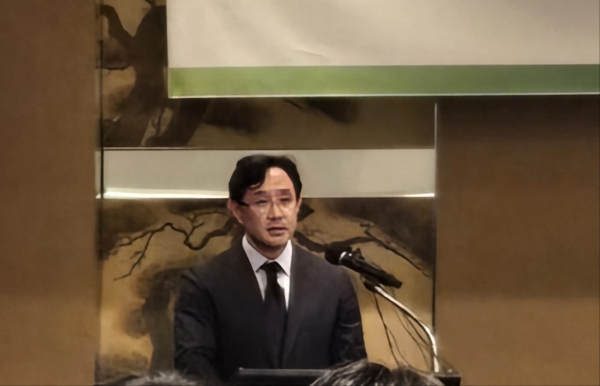 2일 서울 용산구 그랜드하얏트 호텔에서 최윤범 고려아연 회장이 발언하고 있다. (사진= 김수현 기자)&nbsp;