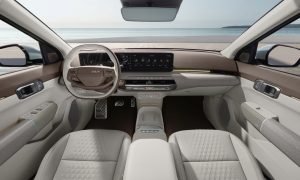 기아의 첫 전동화 세단 'The KIA EV4'의 인테리어. (사진=기아)