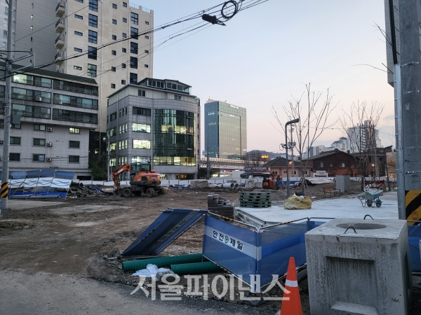 자이레디언트 단지 입주 공사가 한창이다.(사진=김예온 기자)