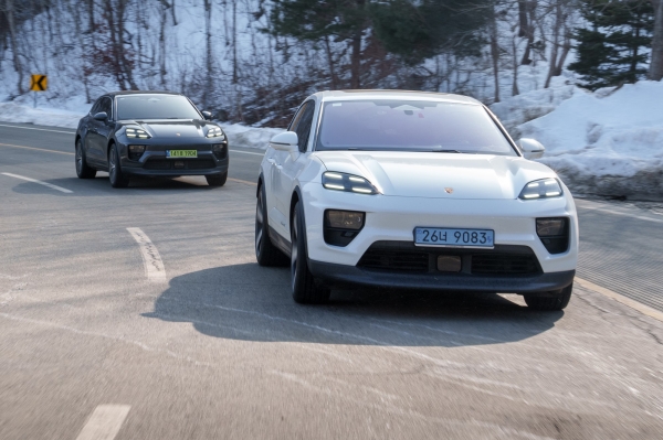 마칸 일렉트릭 주행 (사진=포르쉐코리아)