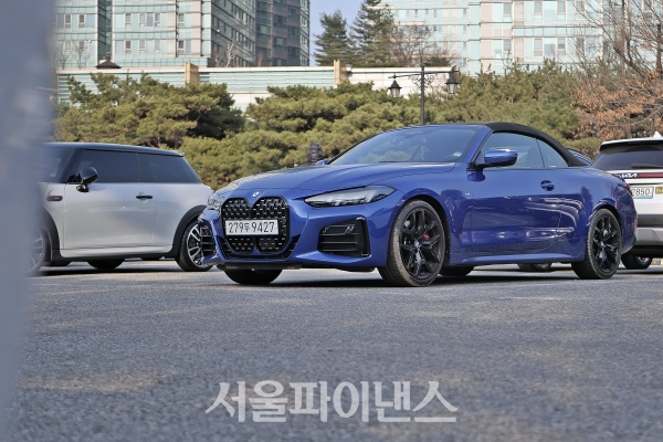 BMW 420i 컨버터블 (사진=문영재 기자)