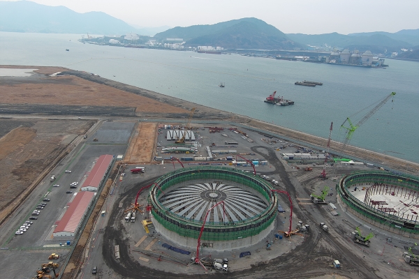 동북아엘엔지허브터미널 공사 현장 사진