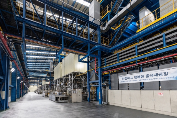 포스코퓨처엠 세종공장 음극재 생산설비 전경 (사진=포스코퓨처엠)