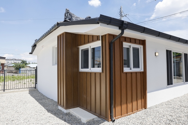 포스코스틸리온이 준공한 '두꺼비 하우스' 2호점 (사진=포스코스틸리온)