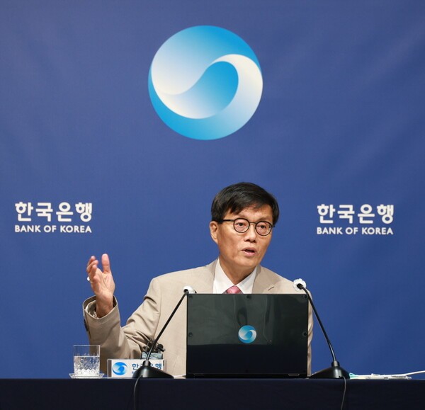이창용 한국은행 총재가 10일 서울 중구 한국은행에서 열린 통화정책방향 기자간담회에서 발언하고 있다. (사진=한국은행)
