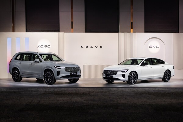(왼쪽부터)볼보차 XC90, S90 부분변경 모델 (사진=볼보차코리아) 
