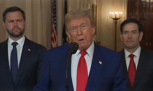 21일(현지시간) 이란 폭격과 관련 대국민 담화를 발표하는 도널드 트럼프 미국 대통령. (사진=미 백악관 유튜브 캡처)