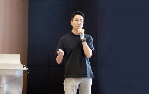 김민표 두산로보틱스 대표가 협동로봇 시장의 한계를 극복하기 위해 AI 역량 강화에 나섰다. (사진=두산로보틱스)