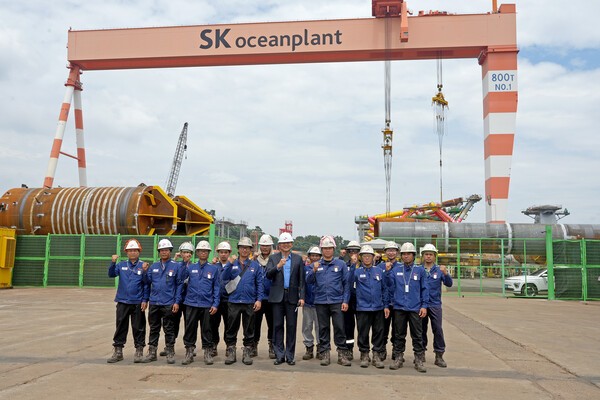 태국 해군참모 총장 방문단은 3일 SK오션플랜트 조선소를 방문했다 (사진=SK오션플랜트)