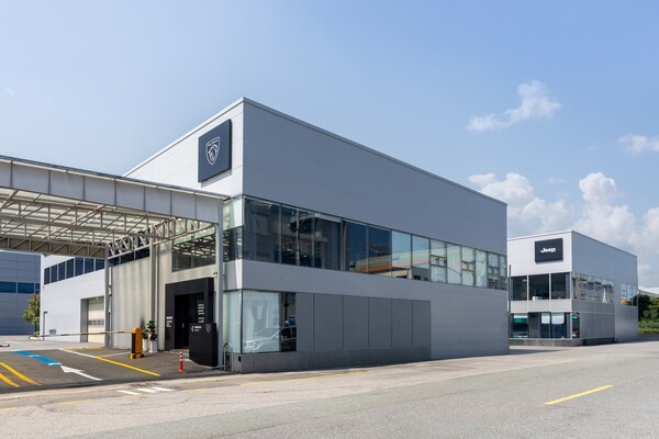 스텔란티스코리아는 지난 1일 부산시 학장동에 스텔란티스 브랜드 하우스 서비스센터를 개장했다고 4일 밝혔다 (사진=스텔란티스코리아)