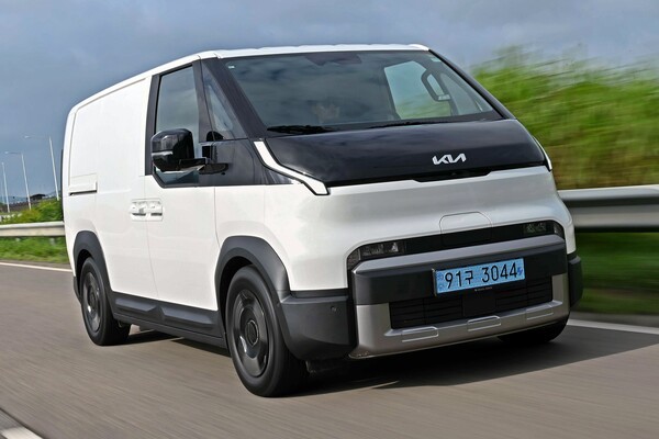기아 PV5 카고 주행 (사진=기아)