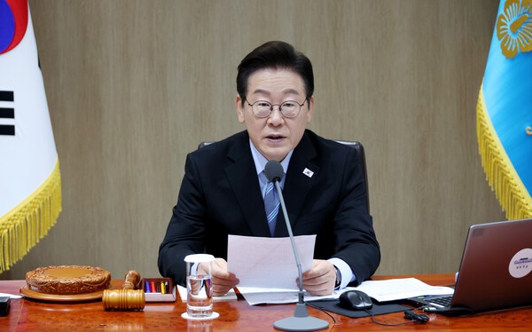 이재명 대통령이 2일 용산 대통령실에서 국무회의를 주재하고 있다. (사진=연합뉴스)