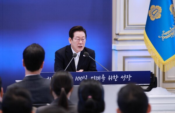 이재명 대통령이 11일 청와대 영빈관에서 열린 취임 100일 기자회견 '회복을 위한 100일, 미래를 위한 성장'에서 발언하고 있다. (사진=연합뉴스)