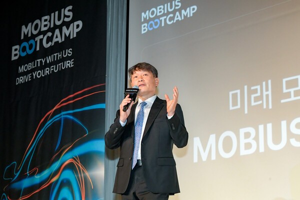 이규석 현대모비스 이규석 사장이 부트캠프 1기 발대식에서 인사말을 하고 있다. (사진=현대모비스)