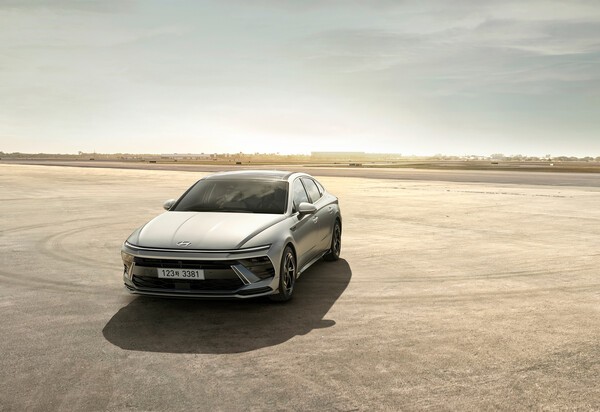 현대차가 중형세단 쏘나타의 연식변경 모델인 2026 쏘나타 디 엣지를 출시하고 본격적인 판매에 돌입했다. (사진=현대자동차)