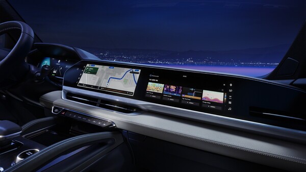 오픈알 파노라마 스크린에 탑재된 아케이드 게임 기능. (사진=르노코리아)