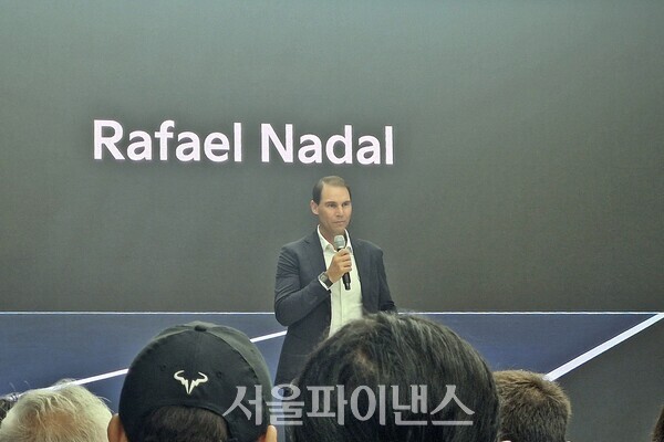라파엘 나달이 파트너십 연장에 대한 소감을 말하는 모습 (사진=문영재 기자)