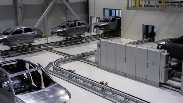 메타플랜트 아메리카에서 아이오닉5를 생산하는 모습 (사진=현대자동차그룹)