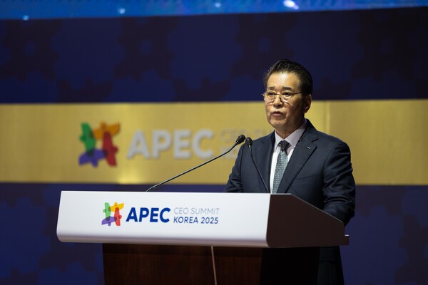 장인화 포스코그룹 회장은 30일 경주 예술의 전당에서 열리는 APEC CEO 서밋에서 한국과 호주의 공급망 협력을 기반으로 한 미래 비전을 주제로 기조연설을 진행했다 (사진=포스코홀딩스)