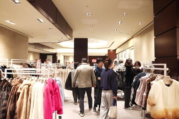 신세계百, 세이블 모피·밍크 기획전···"최대 70% 할인". (사진=신세계백화점)