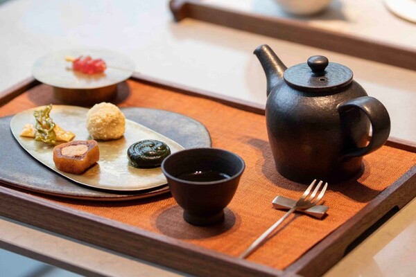 신세계백화점 본점 하우스오브신세계 디저트살롱 대표 다과세트. (사진=신세계백화점)