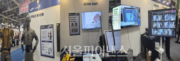 근력보조 웨어러블 (왼쪽부터), 와이어로프 점검 장치, 리프트 자동점검 및 관제 시스템 (사진=김예온 기자)