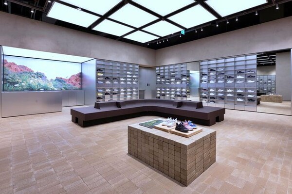 서울특별시 송파구 신천동에 위치한 잠실 롯데월드몰 1층 '온' 매장 전경. (사진=롯데백화점)