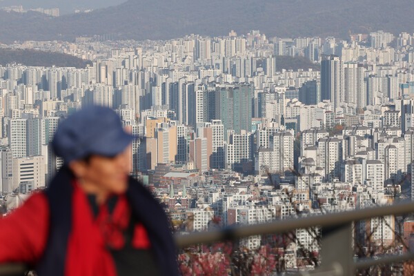 서울 시내 한 부동산중개업소에 게재된 매물 안내문. (사진=연합뉴스)