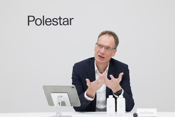 마이클 로셸러 폴스타 CEO가 20일 서울 한남 폴스타 서울 스페이스에서 열린 기자간담회에 참석해 앞으로의 전략에 대해 설명하는 모습. (사진=폴스타코리아)