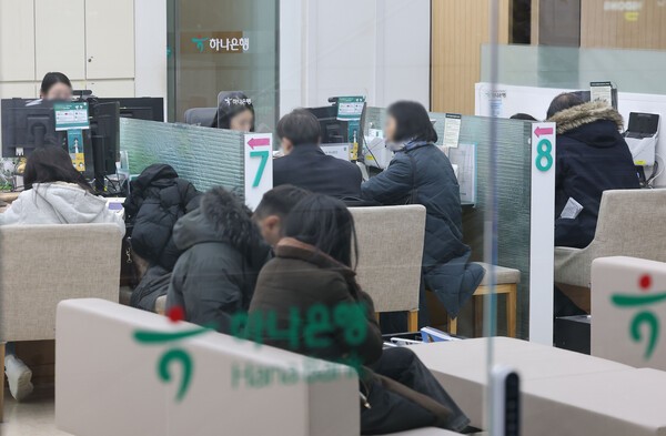 '매파적' 한은, '속타는' 영끌족···가파른 대출금리 상승 불보듯 - 뉴스 썸네일 이미지