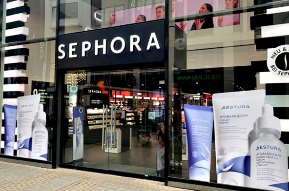 "중국에서 미국으로"···K-뷰티, 수출 판로 재편 - 뉴스 썸네일 이미지