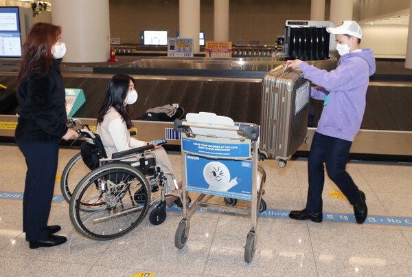 재주는 스타트업? ···"공항 입찰조건 변경 특정업체 몰아주기" - 뉴스 썸네일 이미지