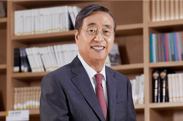 [CEO&뉴스] 박정부 회장의 '천원 철학'···다이소 '4조 클럽' 입성 - 뉴스 썸네일 이미지