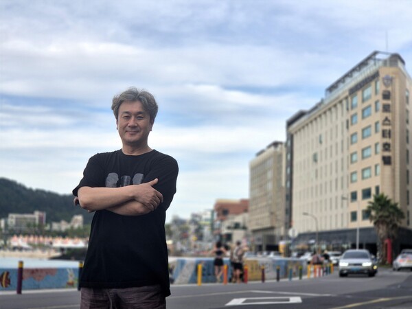 [CEO&뉴스] 고길남 글로스터호텔그룹 대표 "고객서비스 중심으로 팀워크... - 뉴스 썸네일 이미지