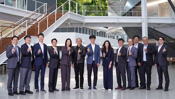 <b>네이버</b>, 엔디비아·브룩필드로부터 100억 달러 <b>투자 유치</b>