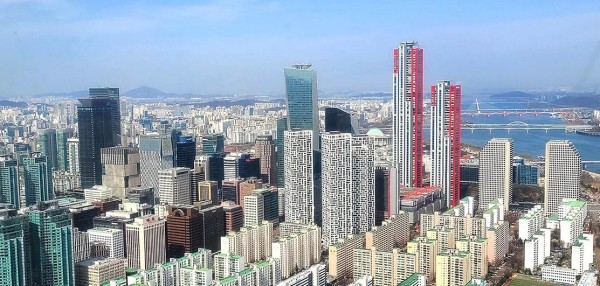 상폐 피하려 합병·병합 나선 코스닥社···강화된 퇴출 기준에 '생존전... - 뉴스 썸네일 이미지